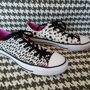 EUC Animal Print Converse